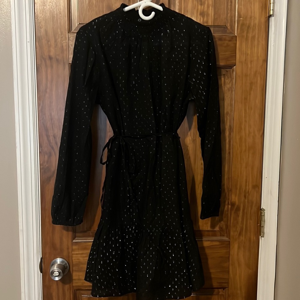 GAP Mockneck Metallic Mini Dress. Size Large. Black. NWT.